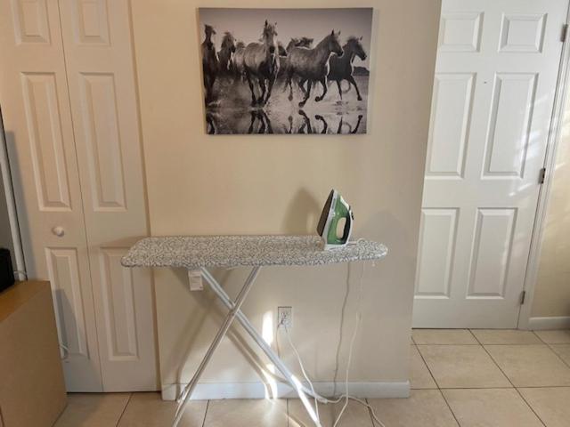 Private Room Near Miami Airport - Free Parking - 01 Экстерьер фото