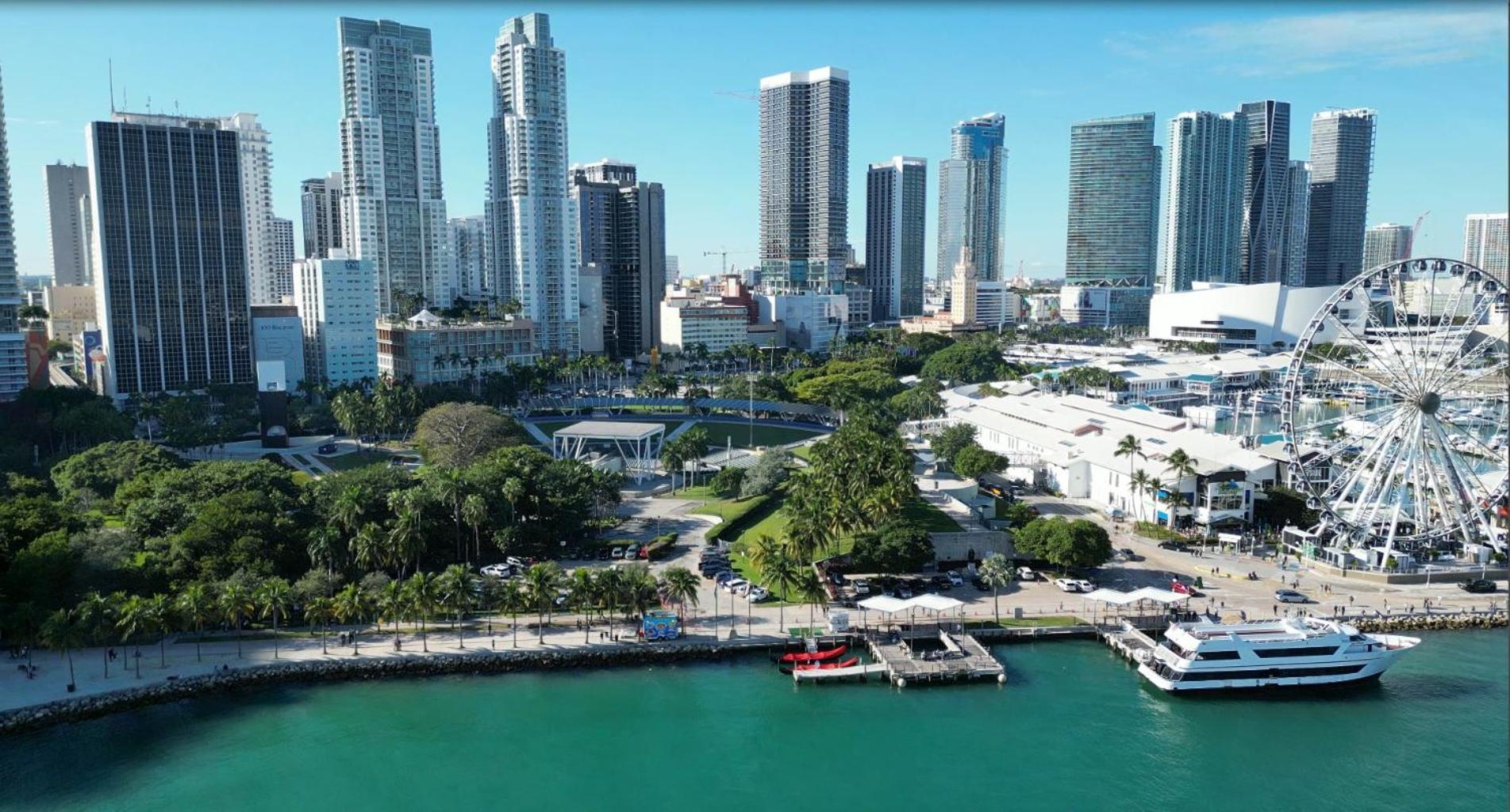 Private Room Near Miami Airport - Free Parking - 01 Экстерьер фото